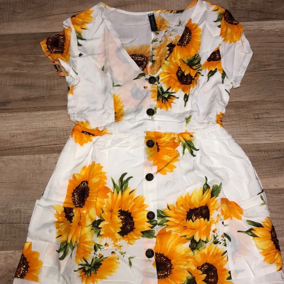 Sunflower Midi Dress - Picture 3 of 4